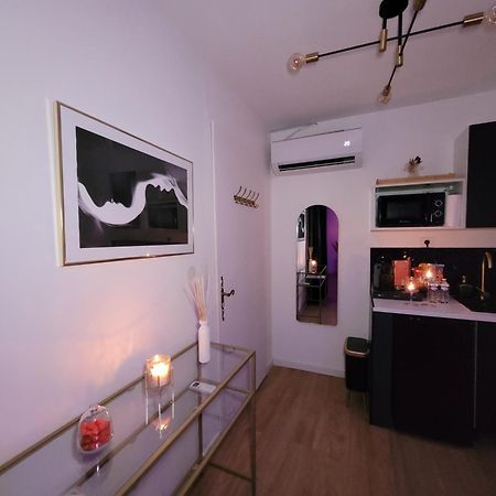 Nuit D'Evasion Love Room Avec Baignoire Balneotherapie 툴롱 외부 사진